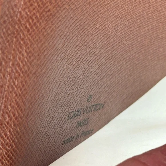 Vintage Louis Vuitton Taiga Passport Cover ✔️Authentic! Brown Early 90’s - Picture 12 of 13